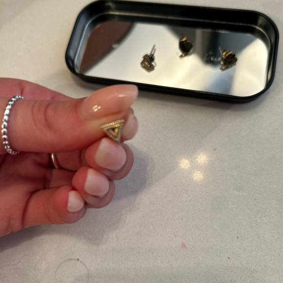 Assorted earrings - Picture 5 of 11